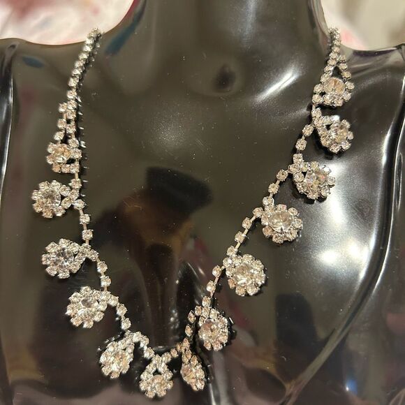 Paparazzi Silver Necklace with Crystal Clusters - Picture 8 of 15